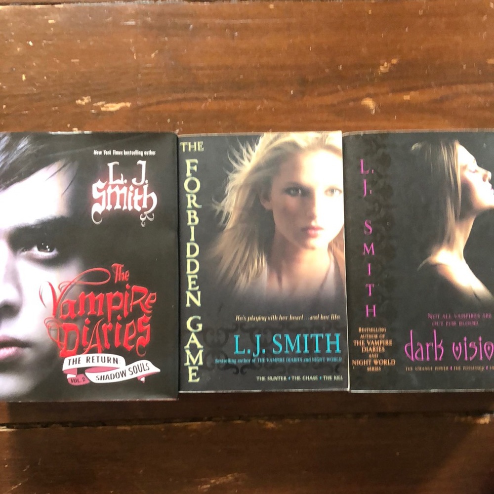 Three books 1 hardback and two paperback by LJ Smith